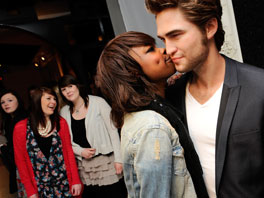 Robert Pattinson_Madame Tussauds_Bécs_utazás_becsiutazas.hu