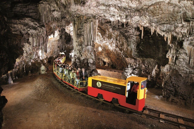 Postojna cseppkőbarlang